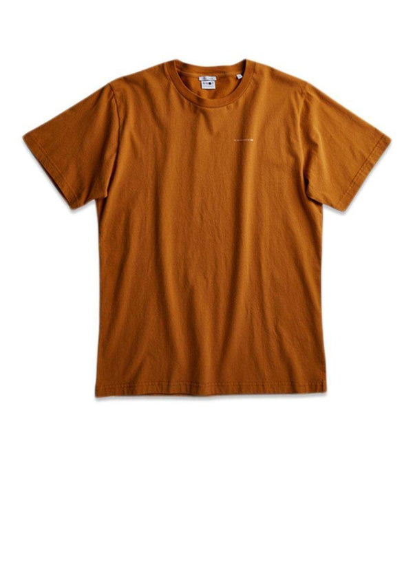 Nn. 07s Etienne Print Tee 3471 - Pumpkin. Køb t-shirts her.