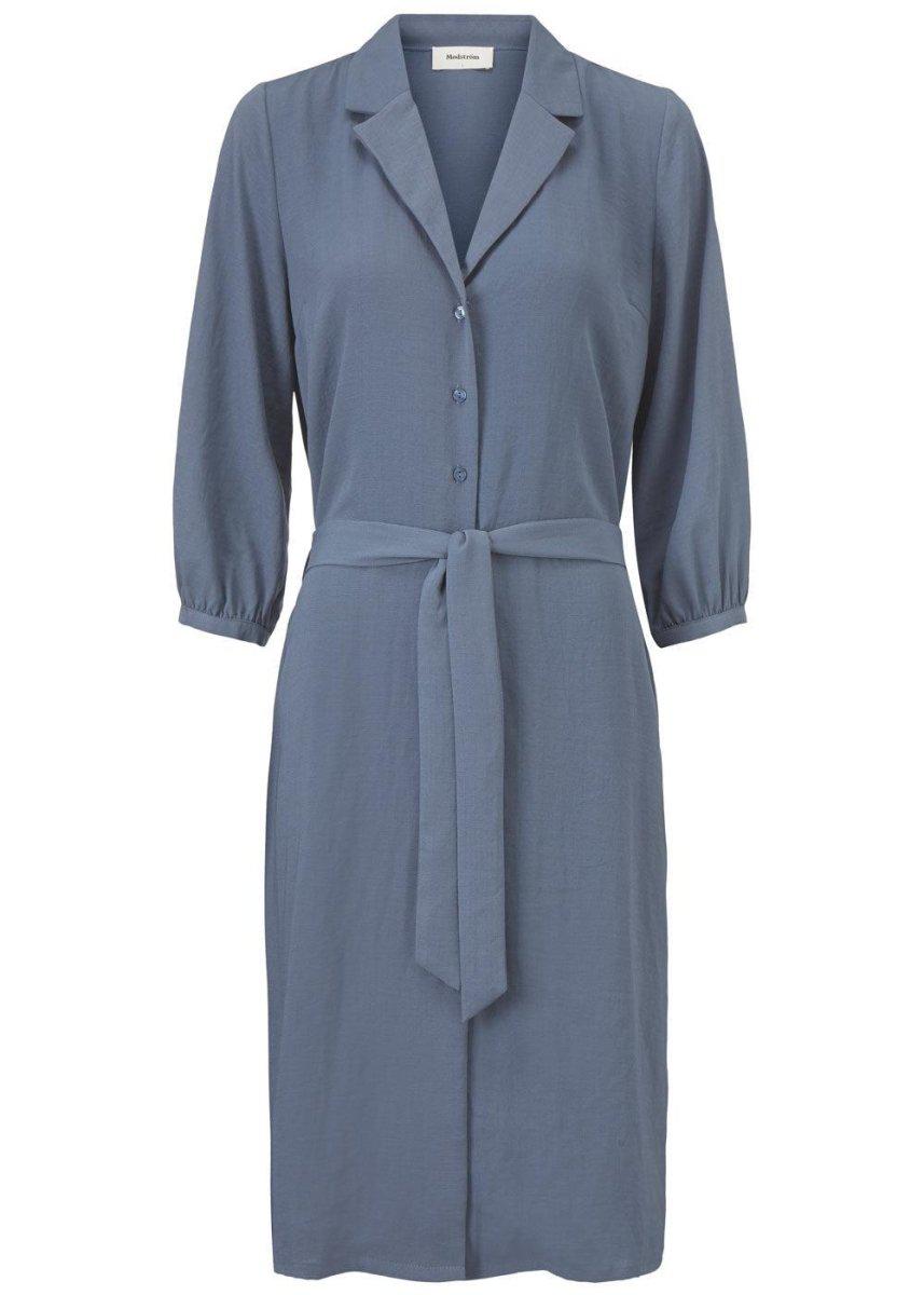 Modströms Flow dress - Vintage Blue. Køb kjoler her.