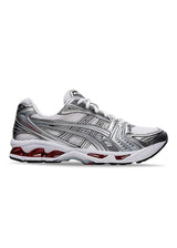 Asics' GEL-KAYANO 14 - White/Pure Silver - Sneakers. Køb sneakers her.
