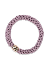 PICO's Gia Perle elastik - Dusty Lavender. Køb håraccessories her.