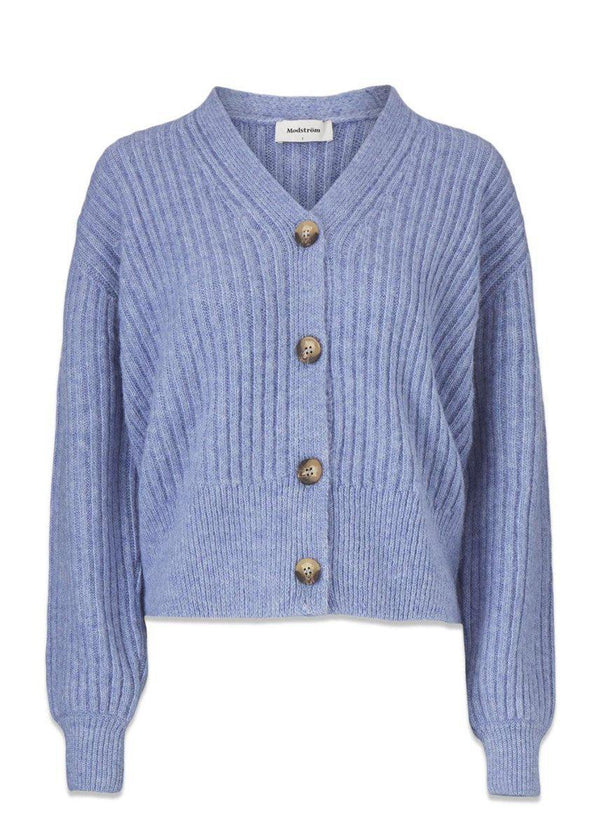 Modströms Goldie cardigan - Country Blue. Køb strik her.