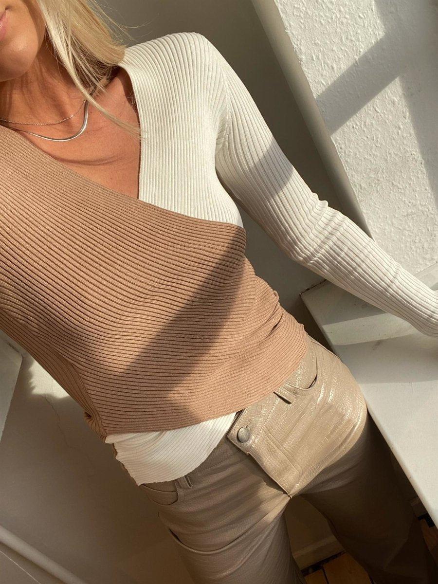 Italy Mix Knit Blouse - Camel Knitwear812_157759_CAMEL_345711554673996- Butler Loftet