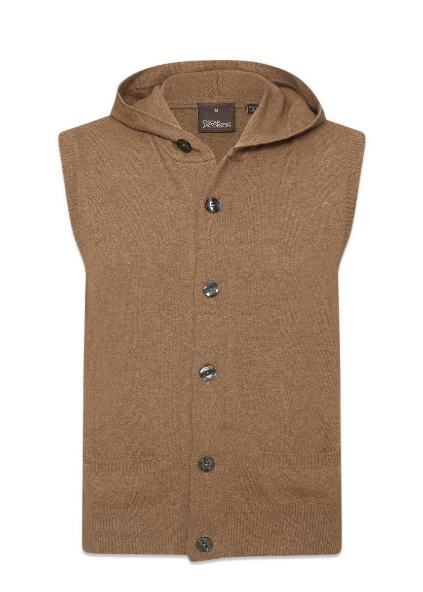 Oscar Jacobsons Jacory Hoodie Vest - Basket Beige. Køb strik her.