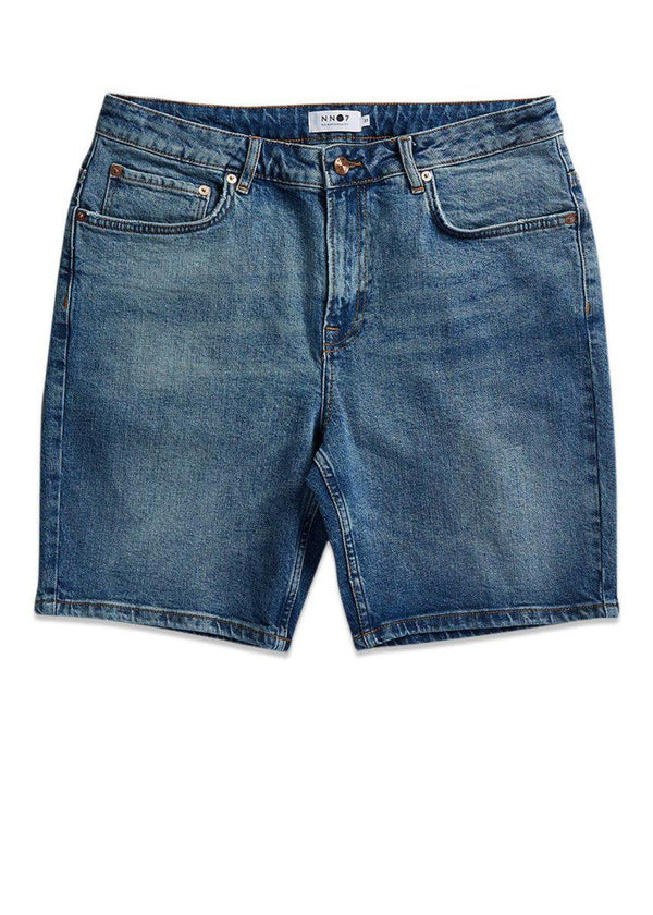 Nn. 07s Johnny Shorts 1838 - Blue Denim. Køb shorts her.