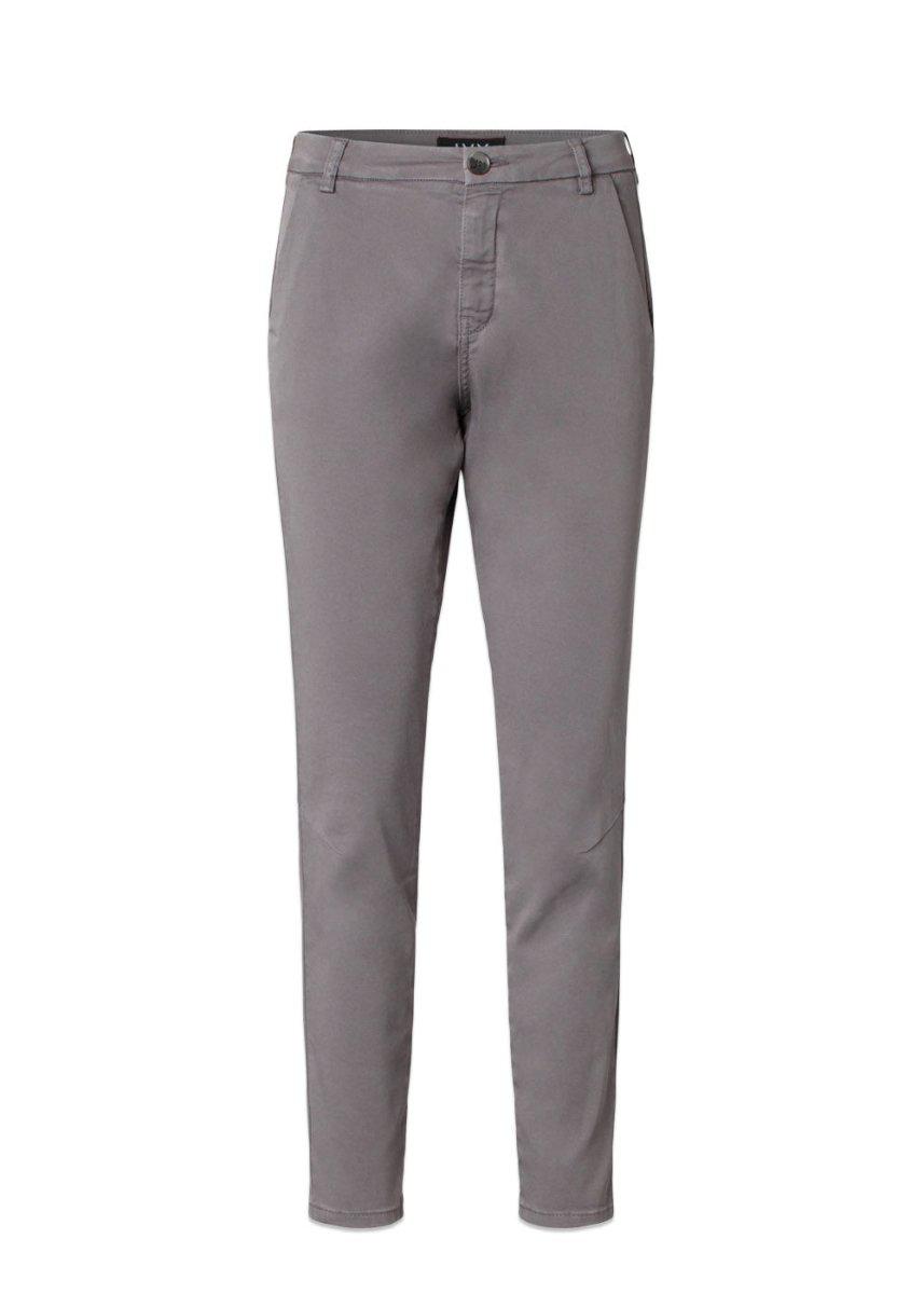 Ivy Copenhagens Karmey Chino Color - Smoked Grey. Køb bukser her.