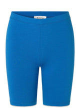 Modströms Kendis X-Short - Palace Blue. Køb toppe her.