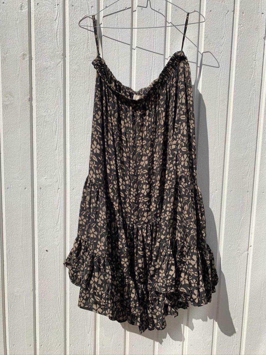 Sissel Edelbos Lola Midi Skirt - Color 2. Køb kjoler her.
