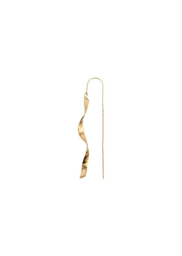 Stine A's Long Twisted Hammered Earring - Gold. Køb øreringe her.