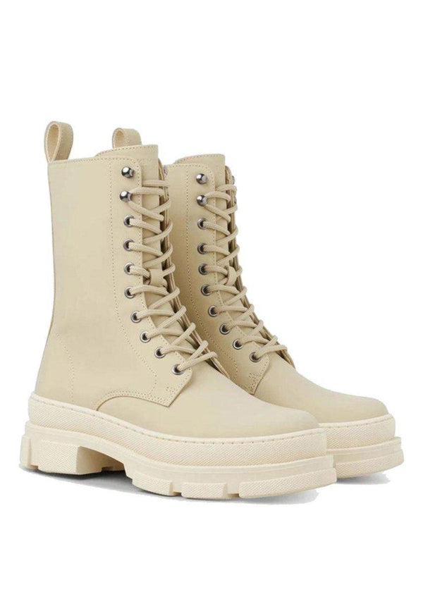 Garment Projects Lucy Boot - Off White - Off White. Køb støvler her.