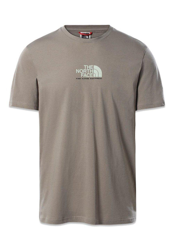 The North Faces M S/S FINE ALPINE EQUIPMENT - Mineral Grey. Køb t-shirts her.