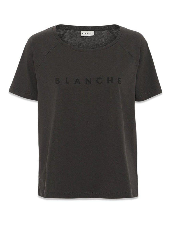 BLANCHE's Main Raglan - Caviar. Køb t-shirts her.