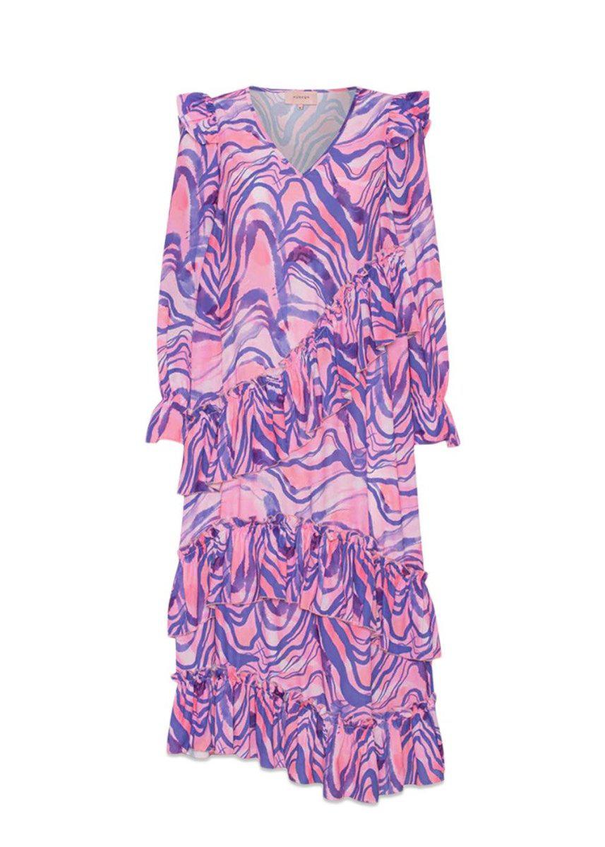 HUNKØN's Monique Dress - Pink Swirl Art Print. Køb kjoler her.