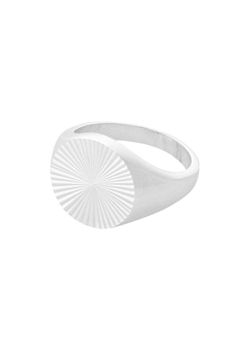 Pernille Corydons Ocean Star Signet Ring - Silver. Køb ringe her.
