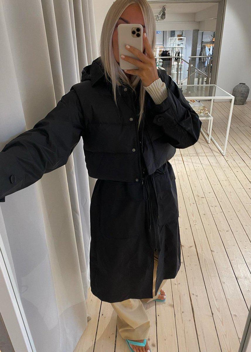 Rain Coat - Black Outerwear690_FA900166-1_Black_XXS5711891211486- Butler Loftet