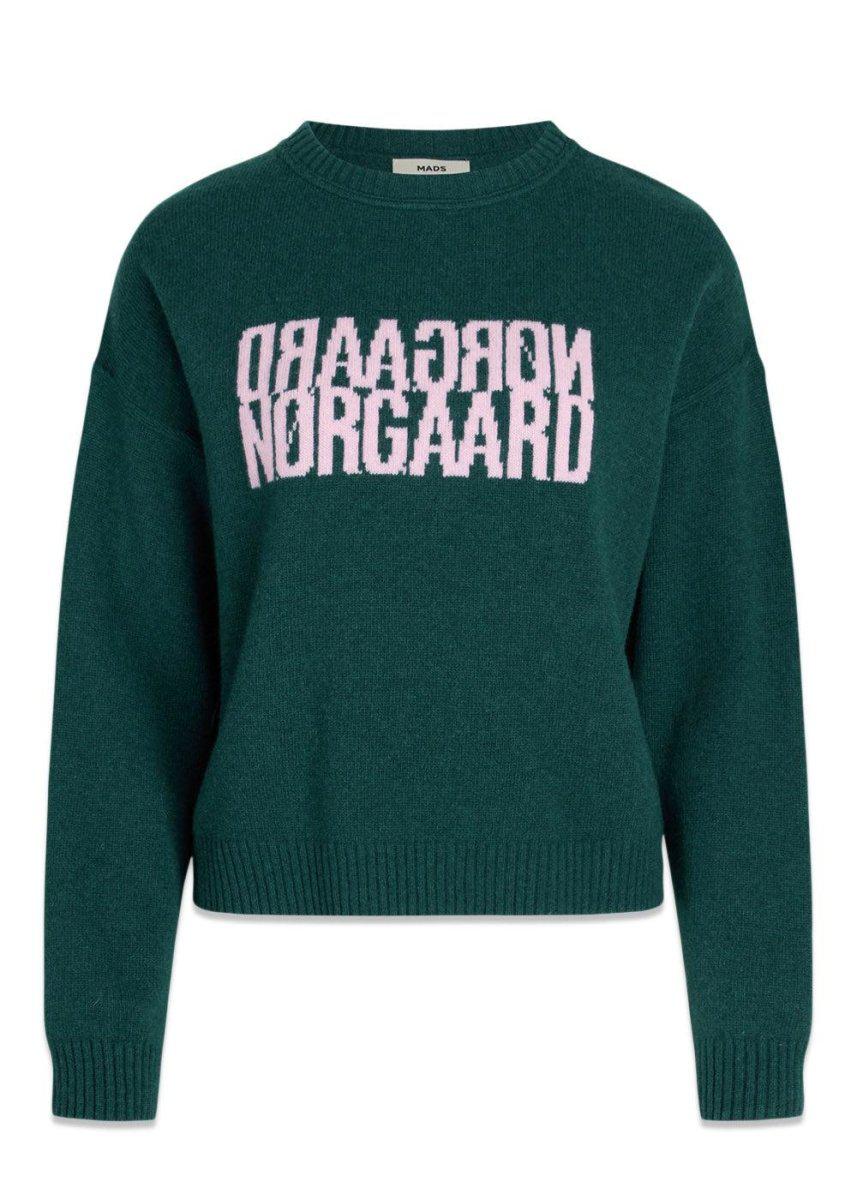 Mads Nørgaards Recy Soft Knit Tilona Sweater - Magical Forest. Køb strik her.