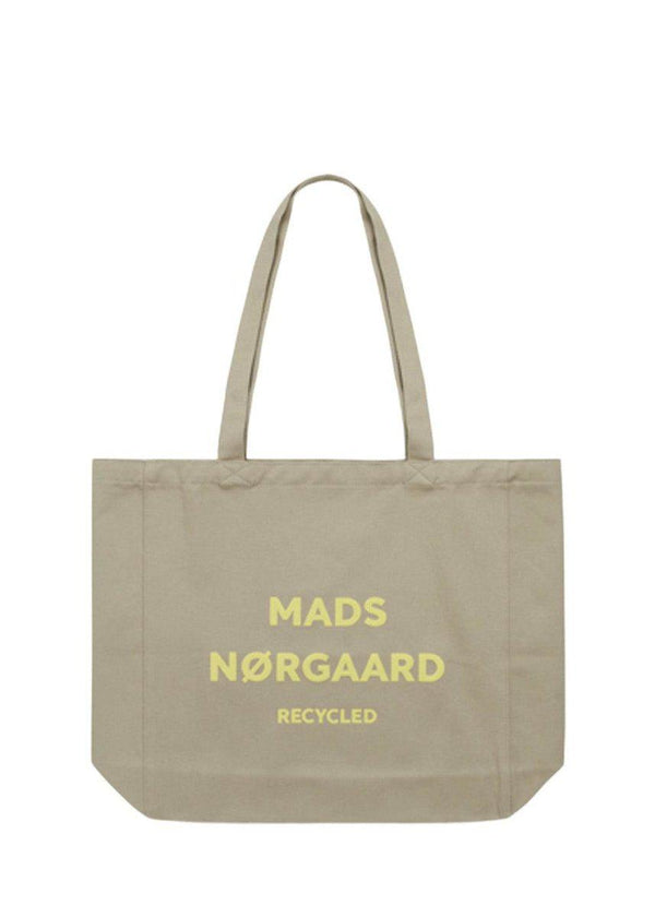Mads Nørgaards Recycled Boutique Athene Bag - Elm. Køb tote bags her.