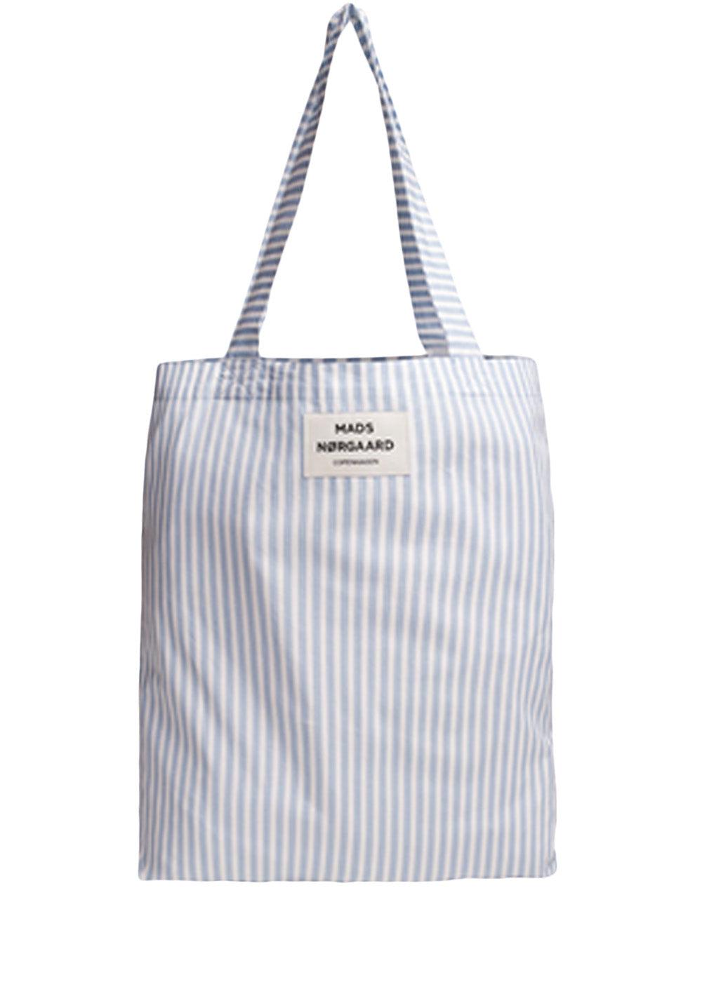 Mads Nørgaards Sacky Atoma - Forever Blue/Off White. Køb accessories her.