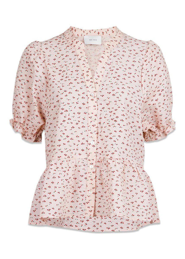 Neo Noirs Savy Mini Cherry Tee - Light Pink. Køb toppe her.