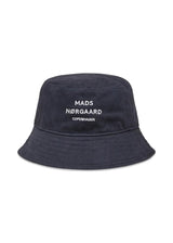 Mads Nørgaards Shadow Bully Hat - Deep Well. Køb headwear her.