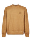 C.P. Companys Sweatshirt - Crewneck - Cumin. Køb sweatshirts her.