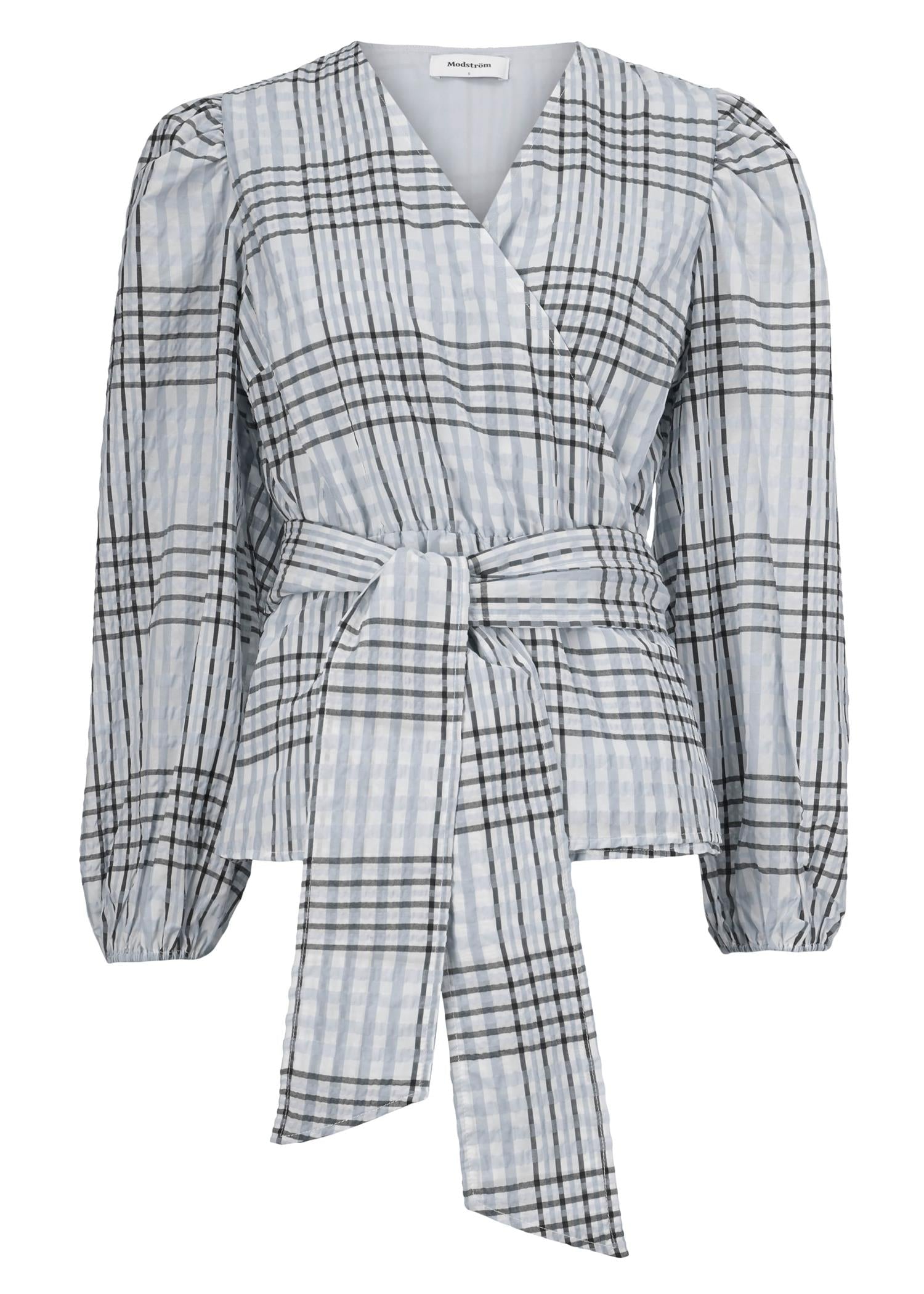 Modströms Taia wrap top - Pale Blue Check. Køb toppe her.