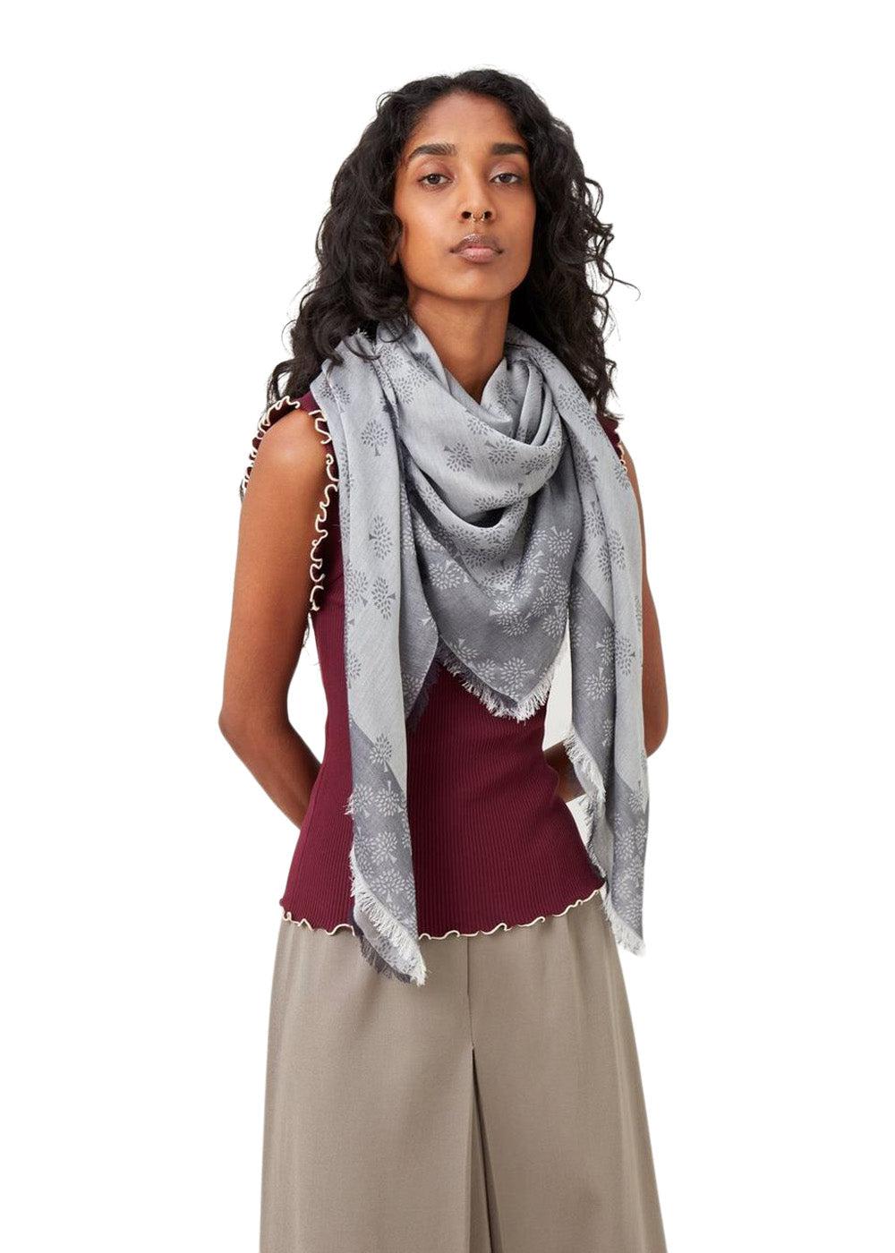 Tamara Square 140 - Grey