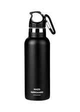 Mads Nørgaards Thermality Gefell Water Bottle - Black. Køb accessories her.