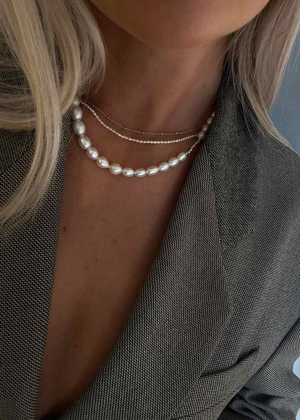 Tiny pearl necklace - Forgyldt-Jewellery-Sorelle-Butler Loftet
