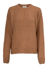 Modströms Valentia o-neck - Brown Sugar. Køb strik her.