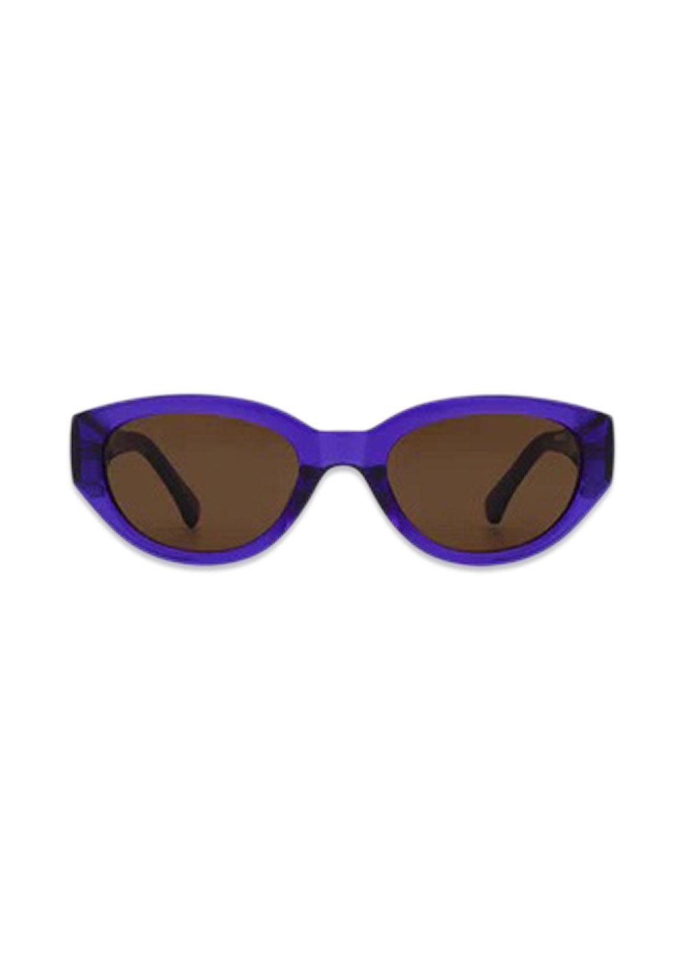 A. Kjærbedes Winnie - Purple Transparent. Køb solbriller her.