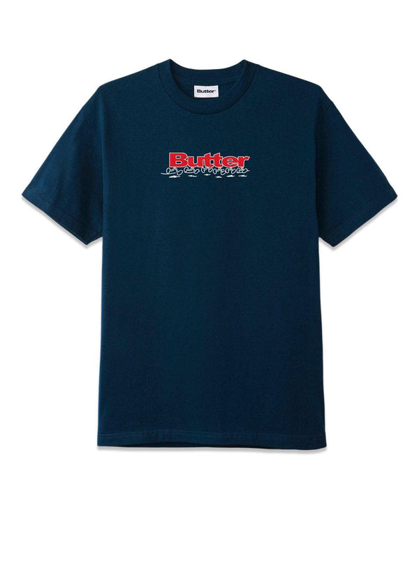 Butter Goods' running logo tee - Navy. Køb t-shirts her.