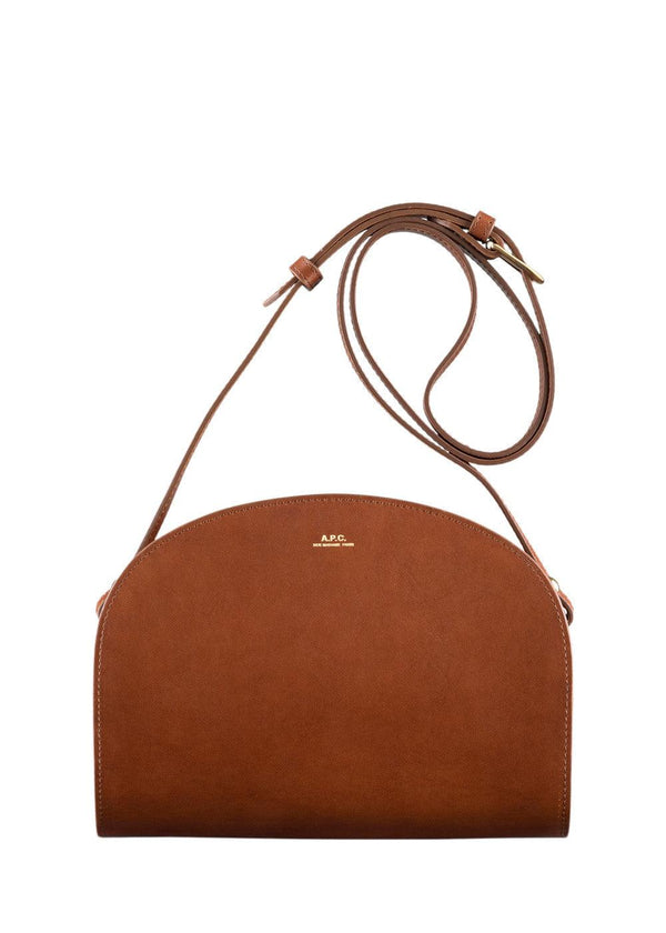 A.P.C's Sac demi-lune - Brown. Køb designertasker||skuldertasker her.