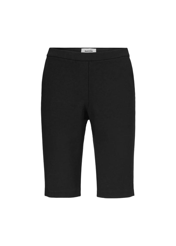 Modströms Tanny shorts - Black. Køb shorts her.