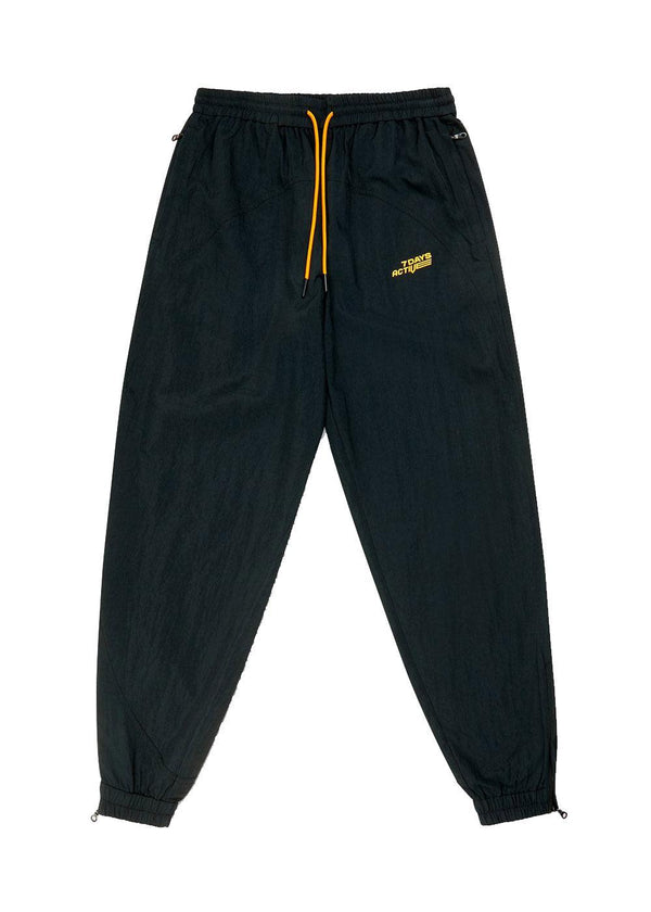 7 Days' Track Suit Pants Lvl 1 - Black. Køb bukser her.